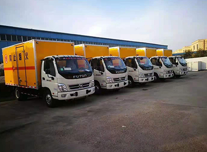 四子王爆破器材运输车
